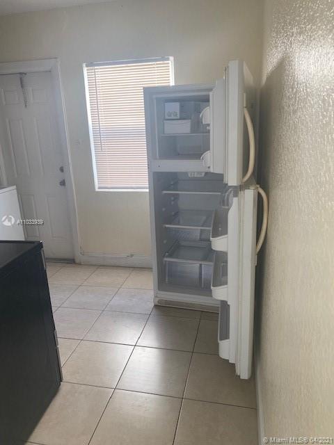 See details / 2720 sq. ft. $ 2021-04-27 0 Photo