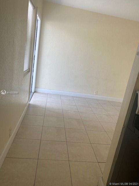 See details / 2720 sq. ft. $ 2021-04-27 0 Photo
