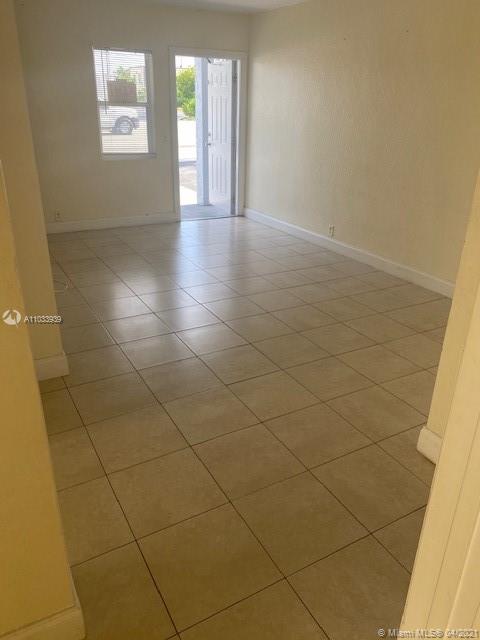 See details / 2720 sq. ft. $ 2021-04-27 0 Photo