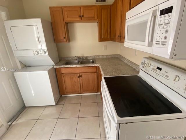 See details / 2720 sq. ft. $ 2021-04-27 0 Photo
