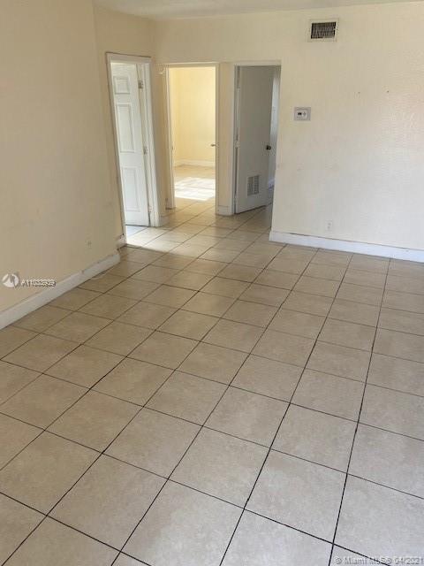 See details / 2720 sq. ft. $ 2021-04-27 0 Photo
