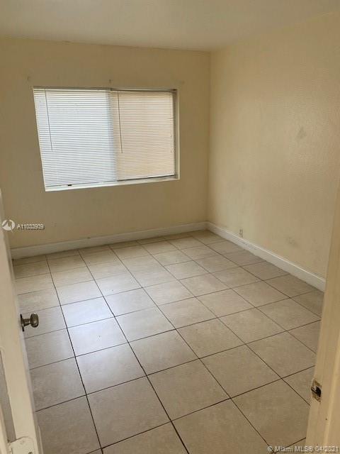 See details / 2720 sq. ft. $ 2021-04-27 0 Photo