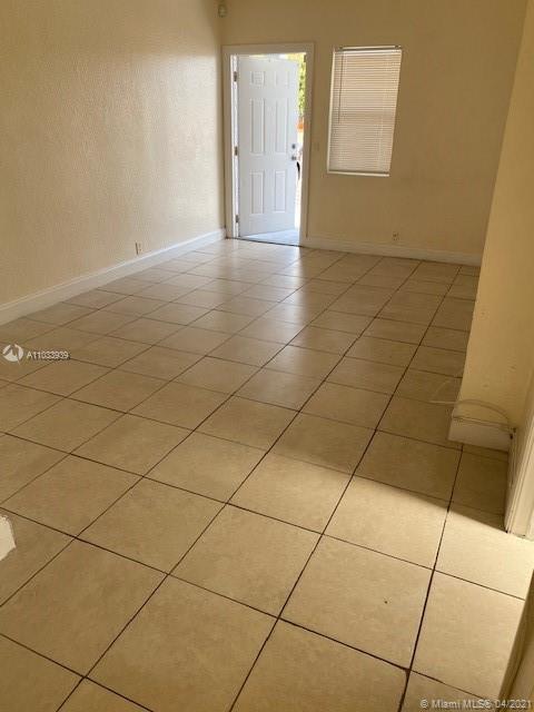 See details / 2720 sq. ft. $ 2021-04-27 0 Photo