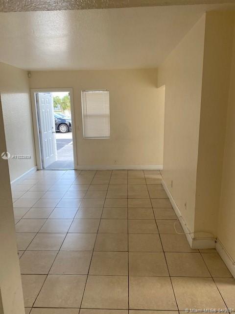 See details / 2720 sq. ft. $ 2021-04-27 0 Photo