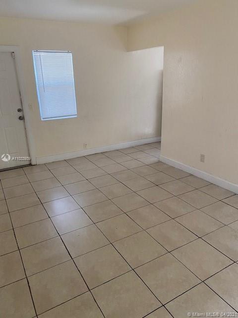 See details / 2720 sq. ft. $ 2021-04-27 0 Photo