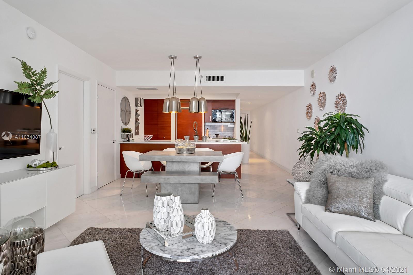 See details 3410 2 / 2 1337 sq. ft. $ 2021-04-28 0 Photo