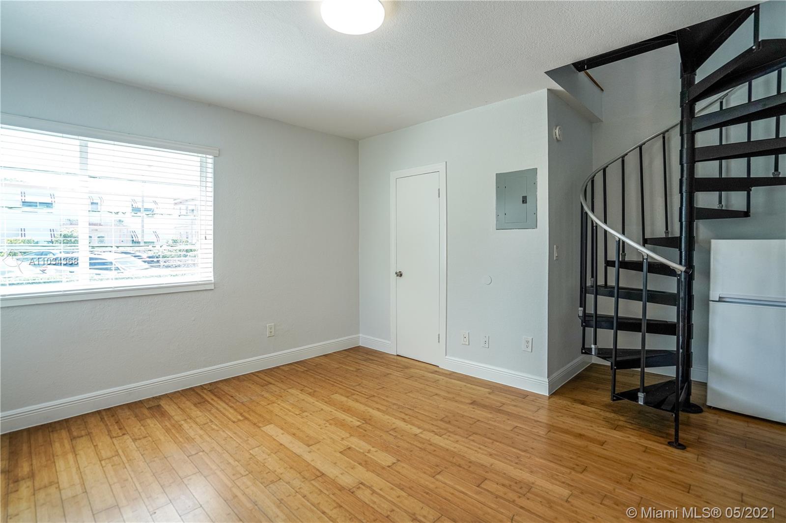 See details / sq. ft. $ 2021-04-28 0 Photo