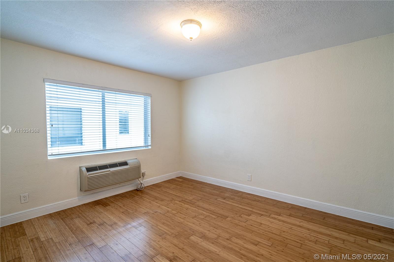 See details / sq. ft. $ 2021-04-28 0 Photo