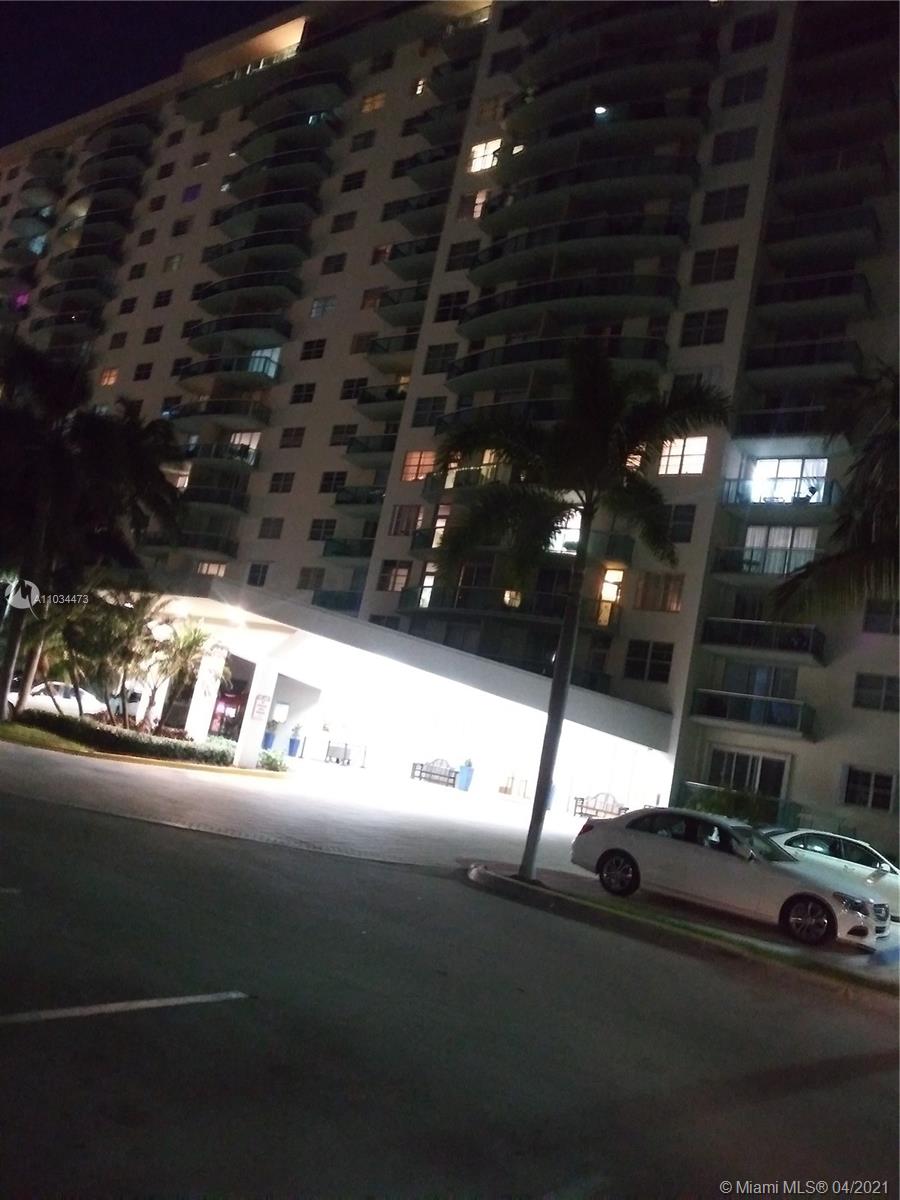 Photo of 19390 Collins Ave #424, Sunny Isles Beach, Florida, 33160 -