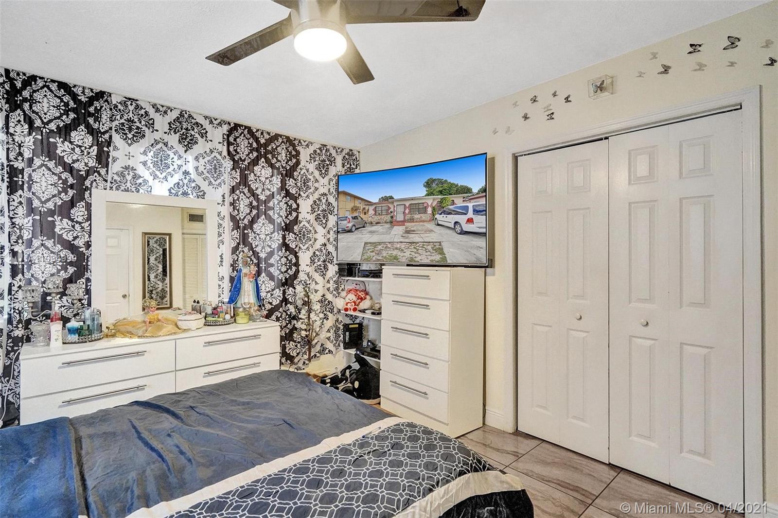 See details / 2996 sq. ft. $ 2021-04-29 0 Photo