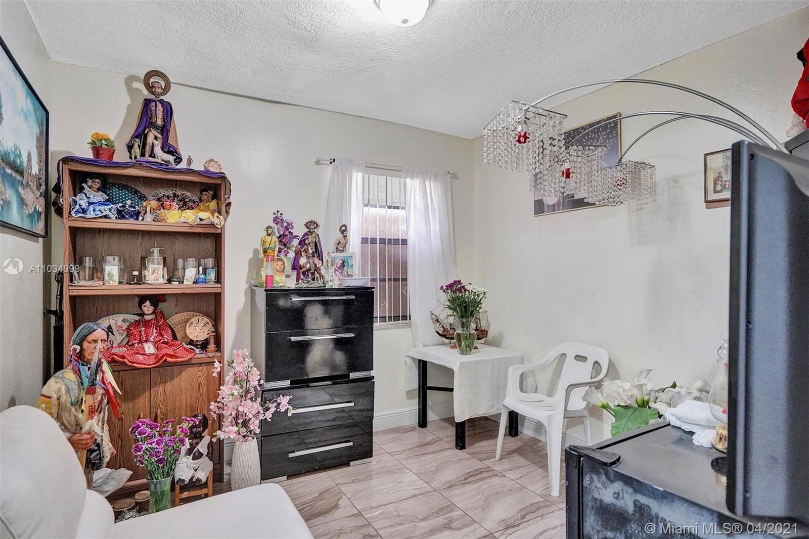 See details / 2996 sq. ft. $ 2021-04-29 0 Photo