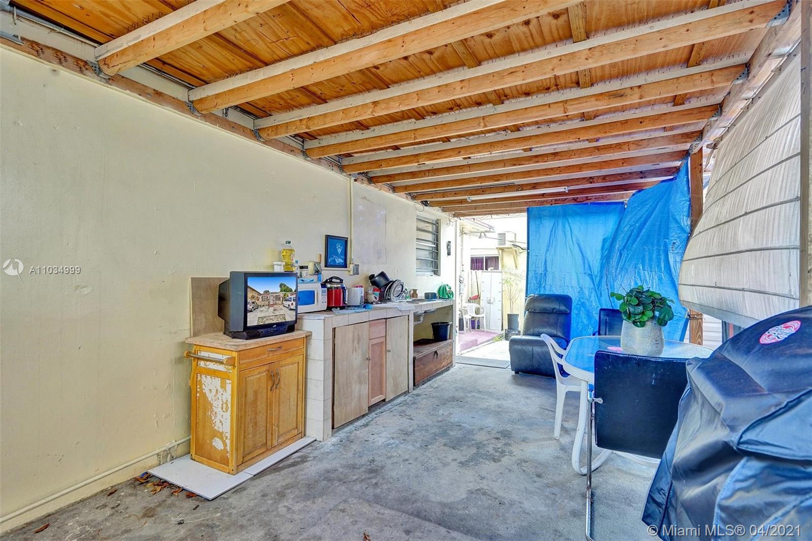 See details / 2996 sq. ft. $ 2021-04-29 0 Photo