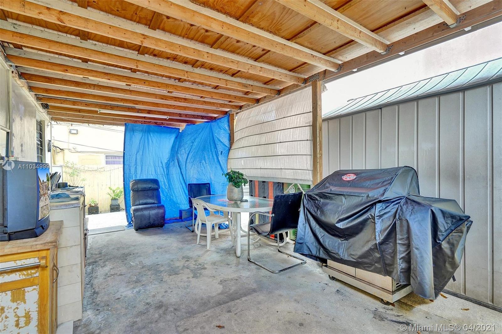 See details / 2996 sq. ft. $ 2021-04-29 0 Photo