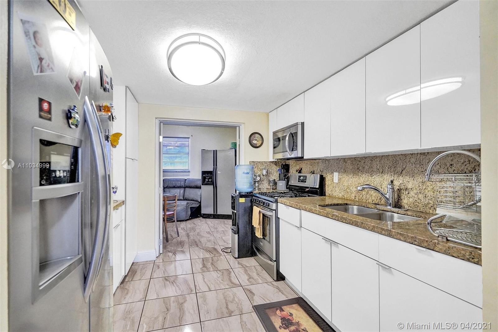 See details / 2996 sq. ft. $ 2021-04-29 0 Photo