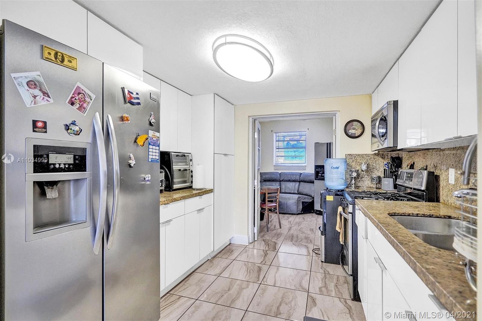 See details / 2996 sq. ft. $ 2021-04-29 0 Photo