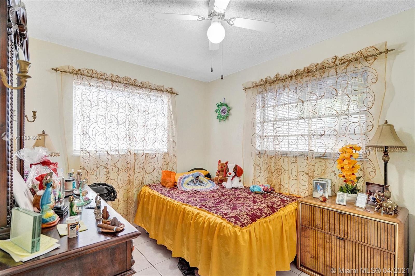 See details / 2996 sq. ft. $ 2021-04-29 0 Photo