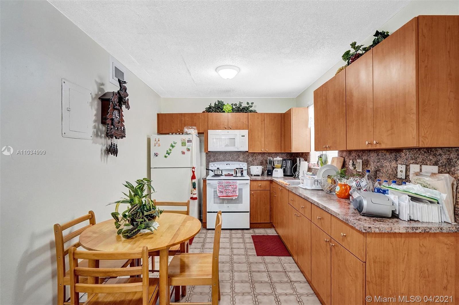 See details / 2996 sq. ft. $ 2021-04-29 0 Photo