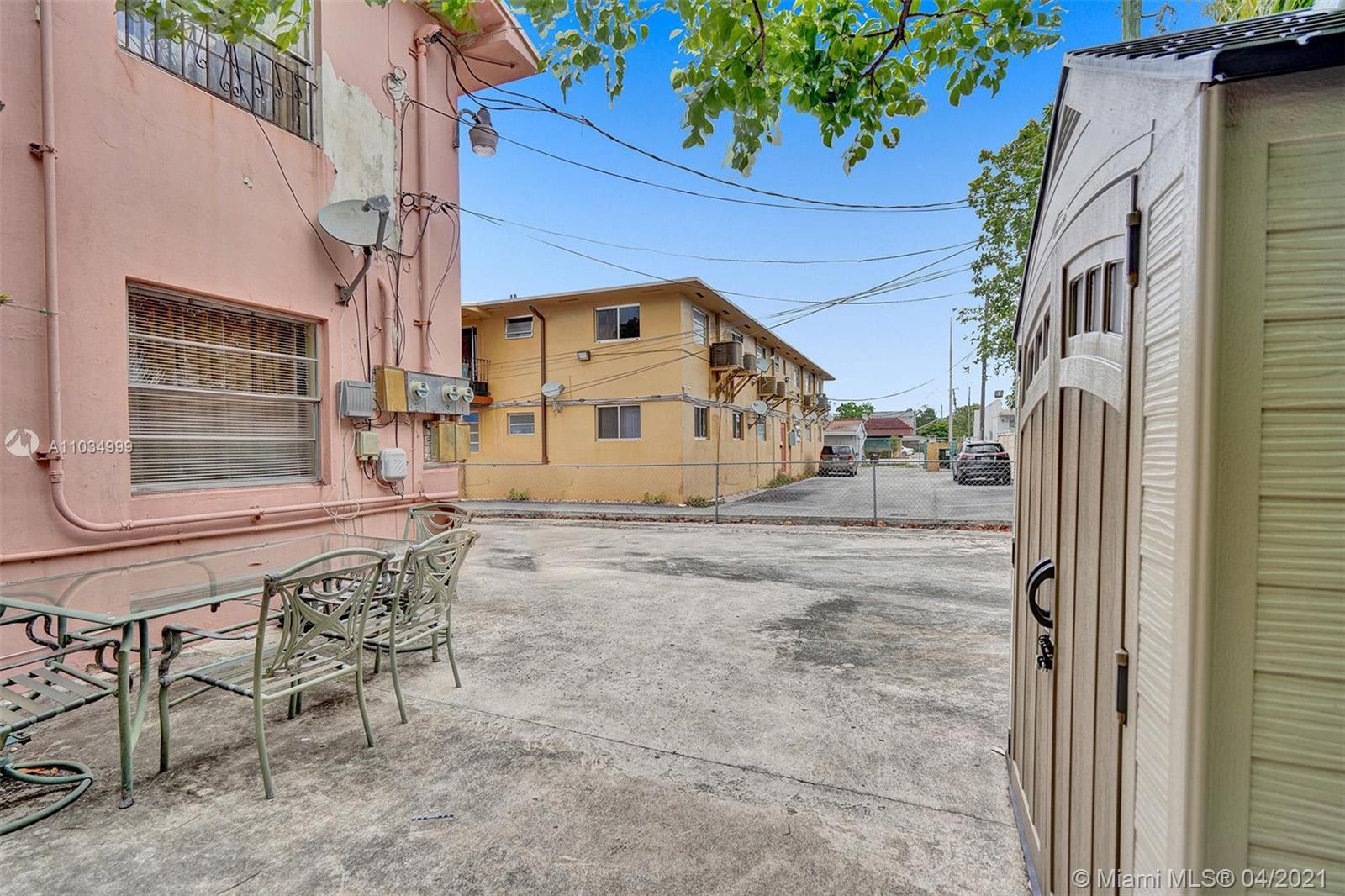 See details / 2996 sq. ft. $ 2021-04-29 0 Photo