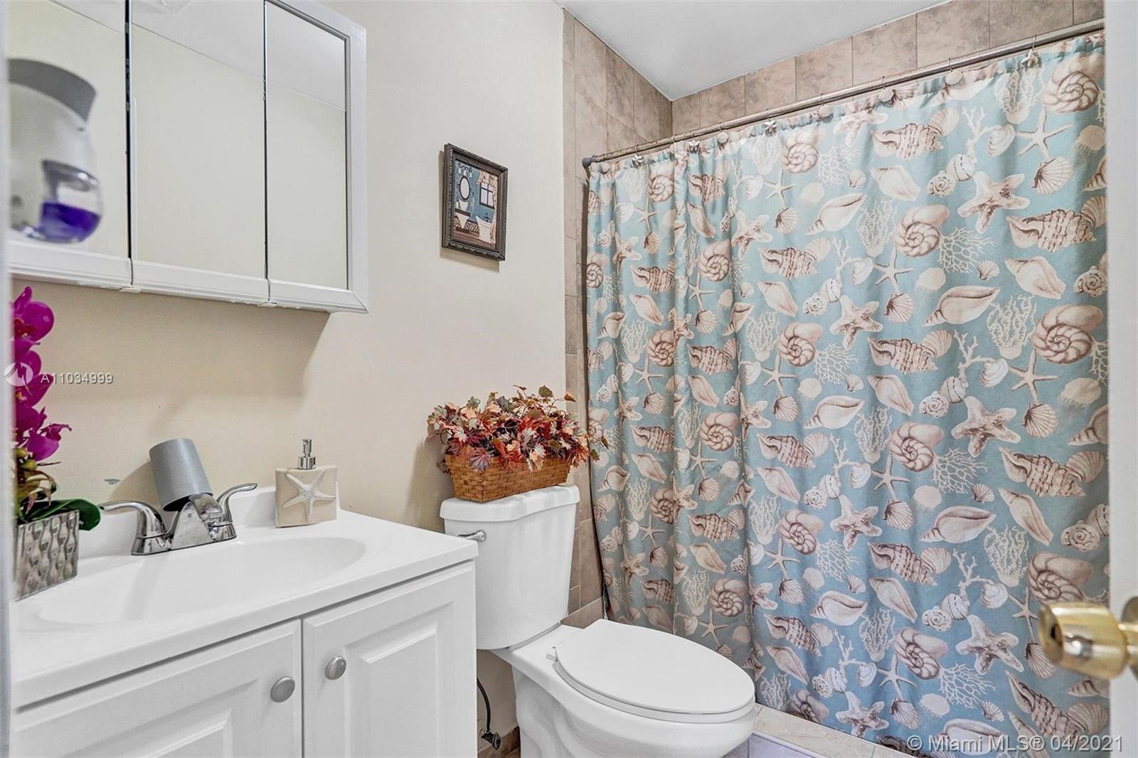See details / 2996 sq. ft. $ 2021-04-29 0 Photo