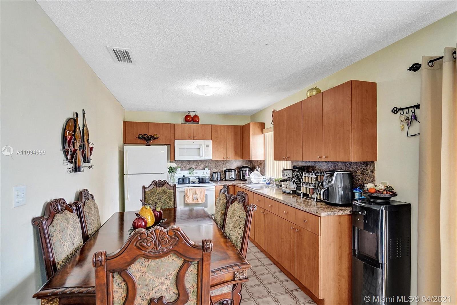See details / 2996 sq. ft. $ 2021-04-29 0 Photo