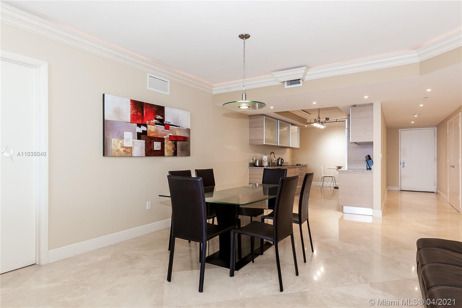 See details 3803 3 / 3 1841 sq. ft. $ 2021-04-29 0 Photo