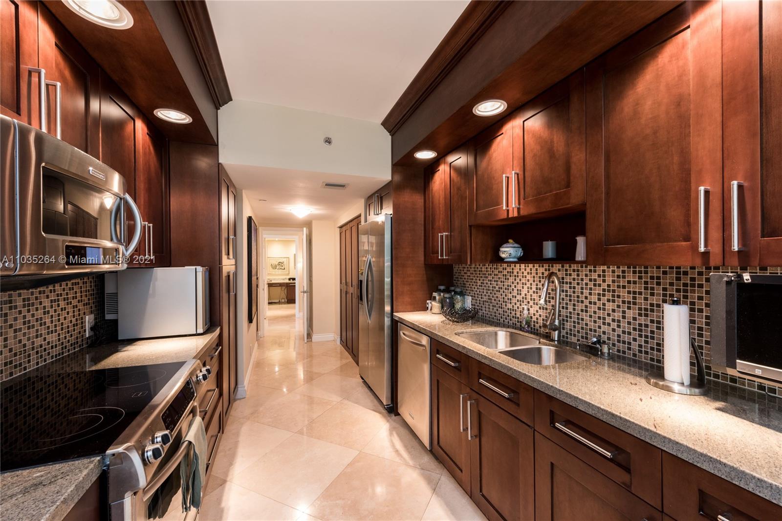 Photo of 20281 Country Club Dr #215, Aventura, Florida, 33180 -