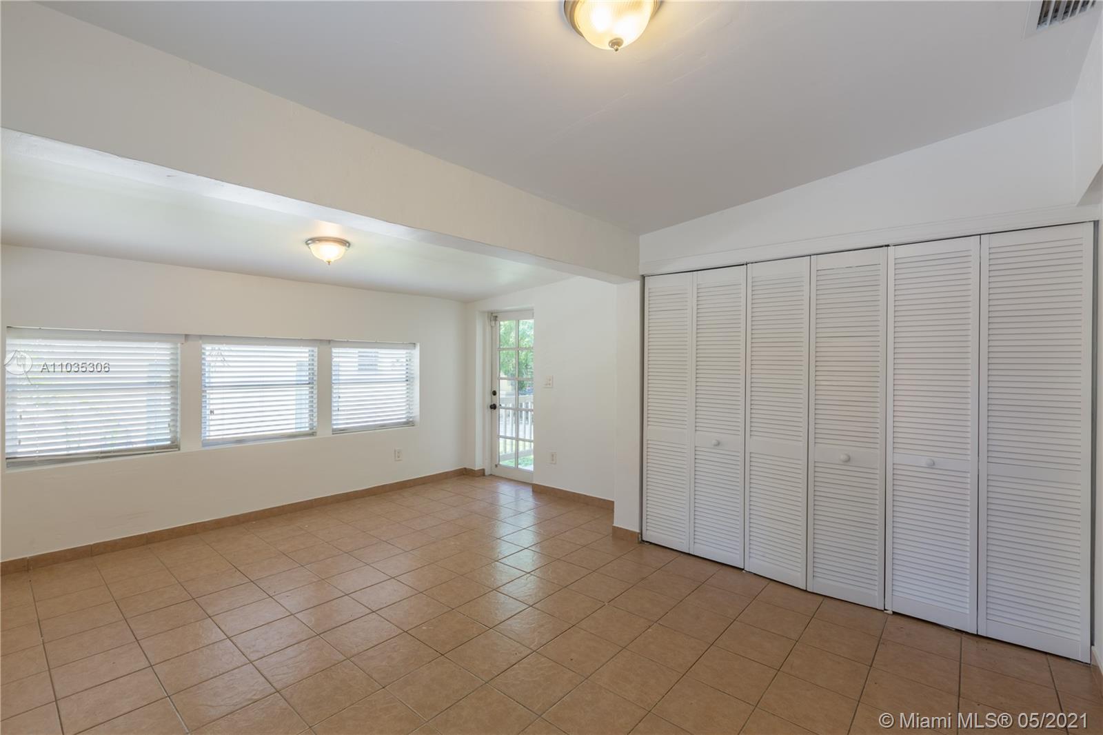 See details / 2698 sq. ft. $ 2021-04-30 0 Photo