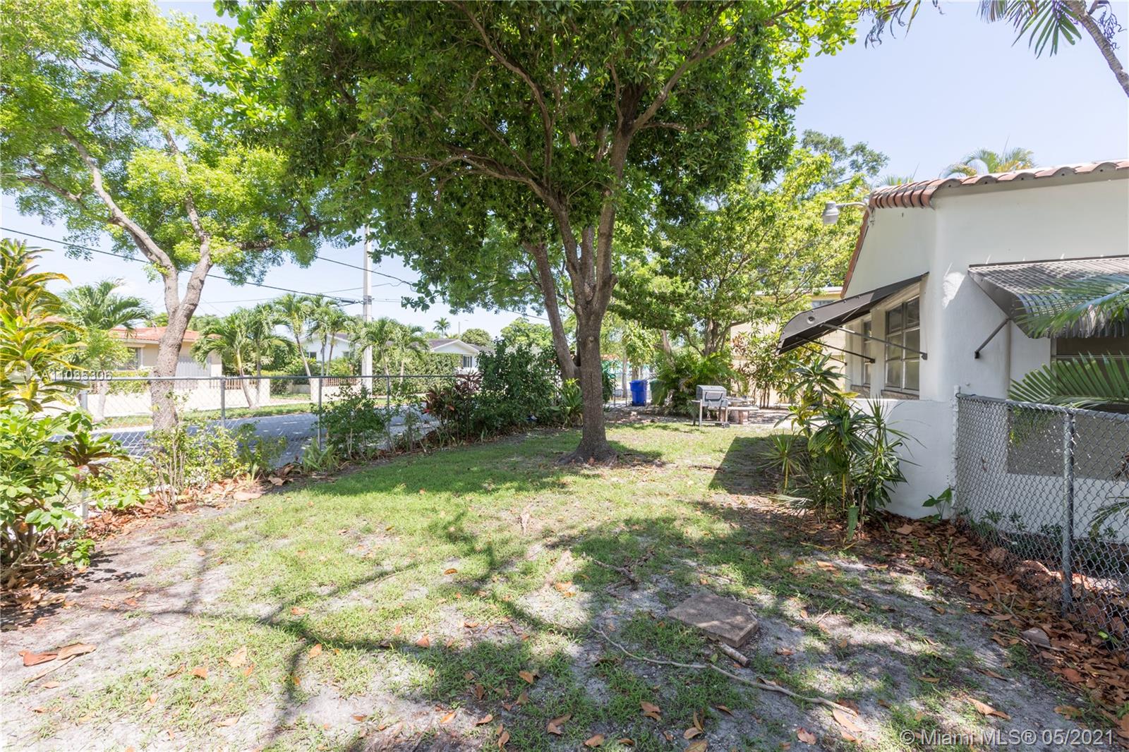 See details / 2698 sq. ft. $ 2021-04-30 0 Photo