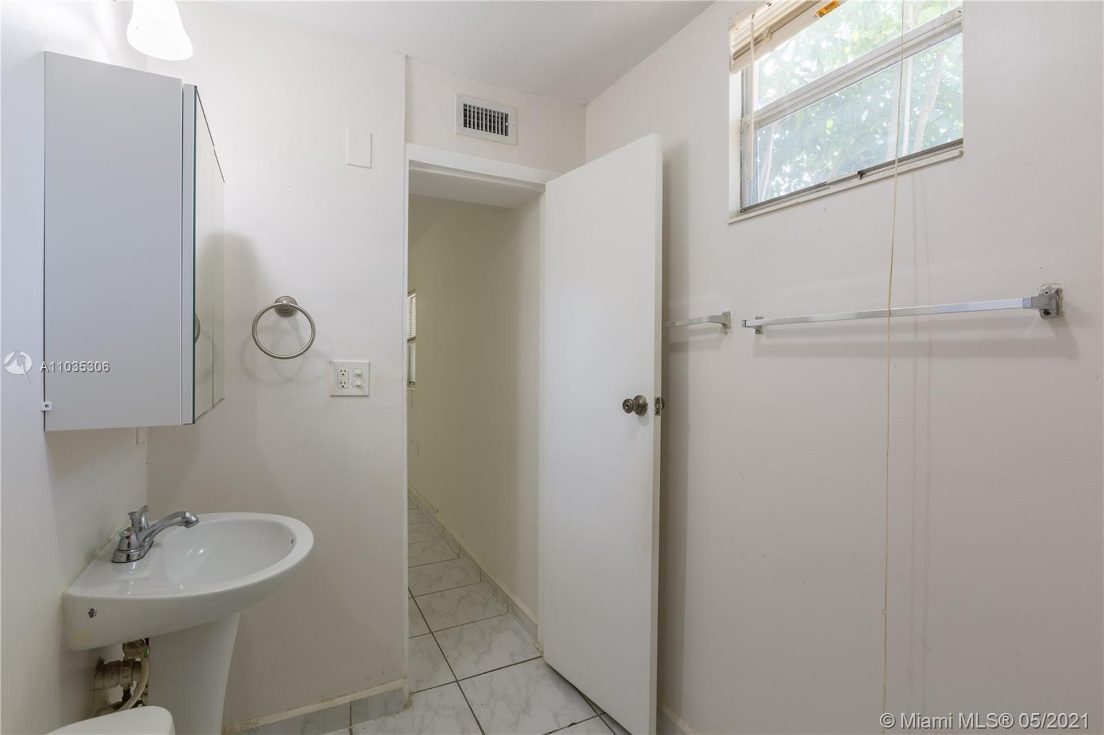 See details / 2698 sq. ft. $ 2021-04-30 0 Photo
