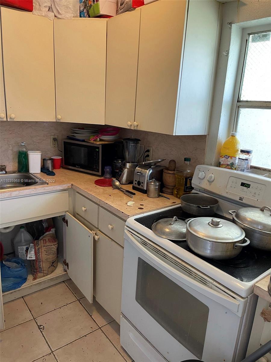 See details / 4562 sq. ft. $ 2021-05-02 0 Photo