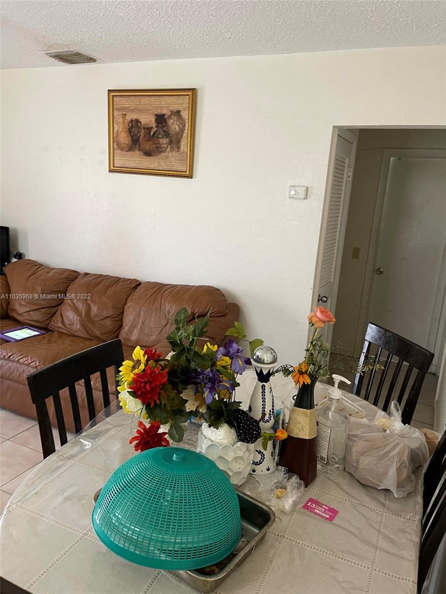 See details / 4562 sq. ft. $ 2021-05-02 0 Photo