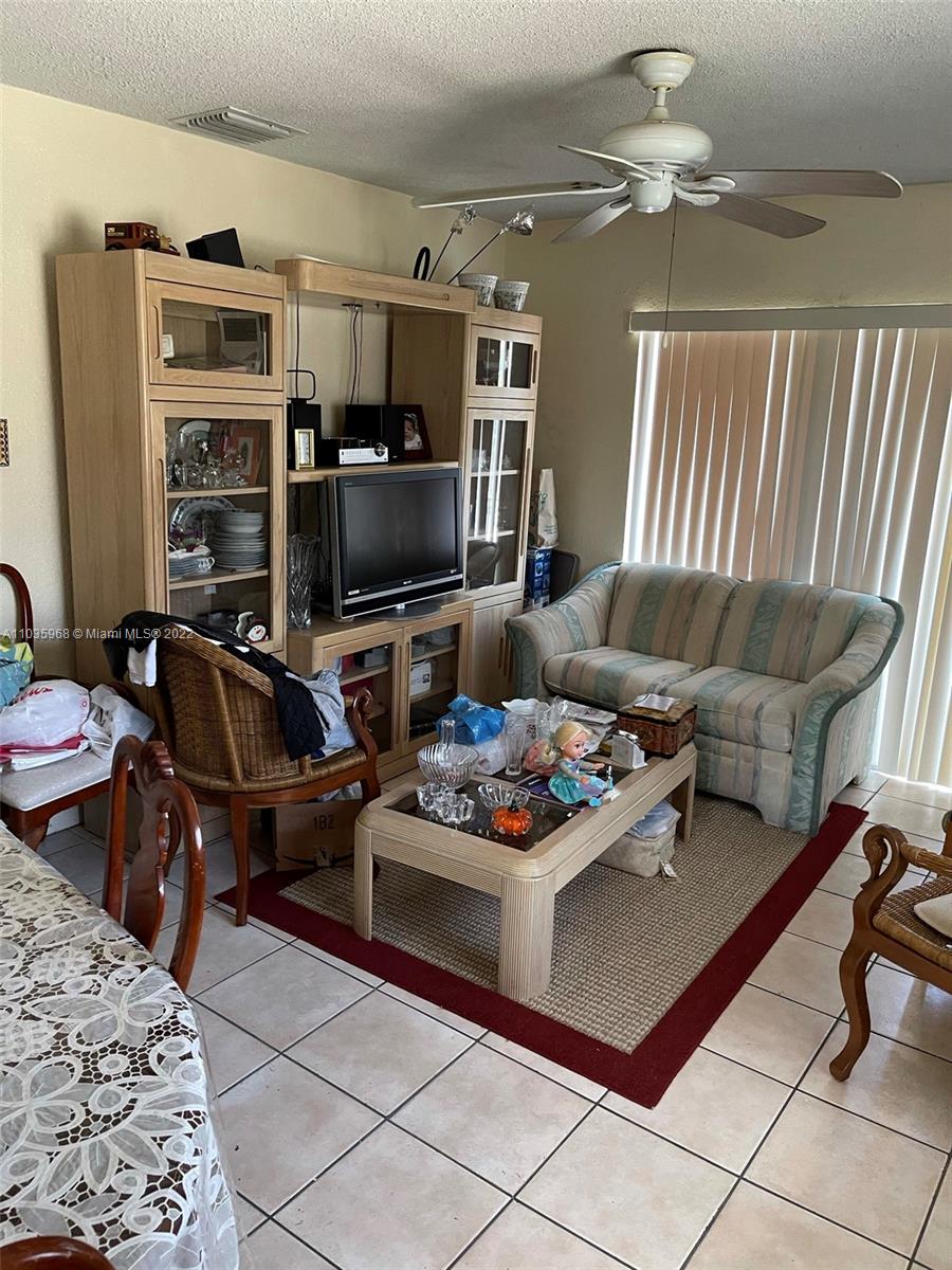 See details / 4562 sq. ft. $ 2021-05-02 0 Photo