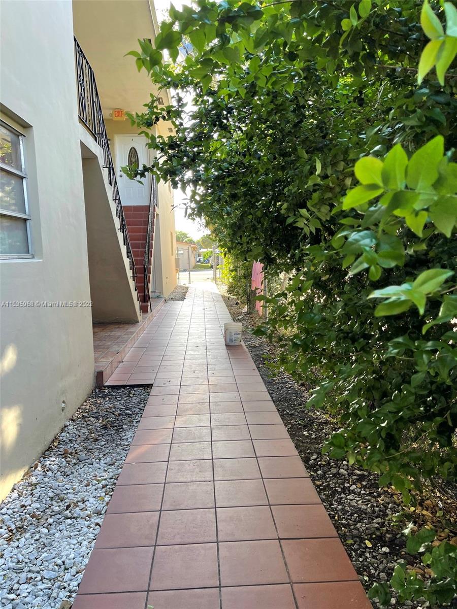 See details / 4562 sq. ft. $ 2021-05-02 0 Photo