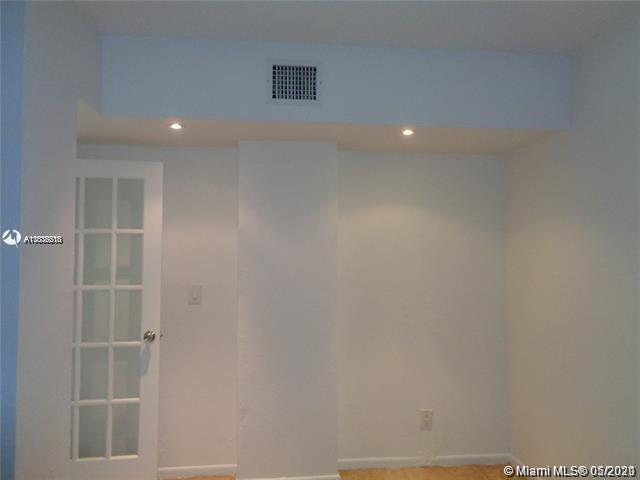 Photo of 19380 Collins Ave #1611, Sunny Isles Beach, Florida, 33160 -