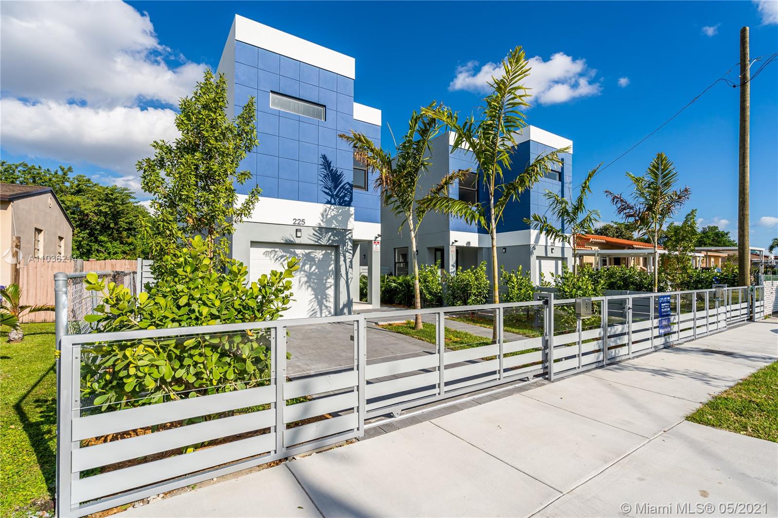 See details / 4570 sq. ft. $ 2021-05-03 0 Photo