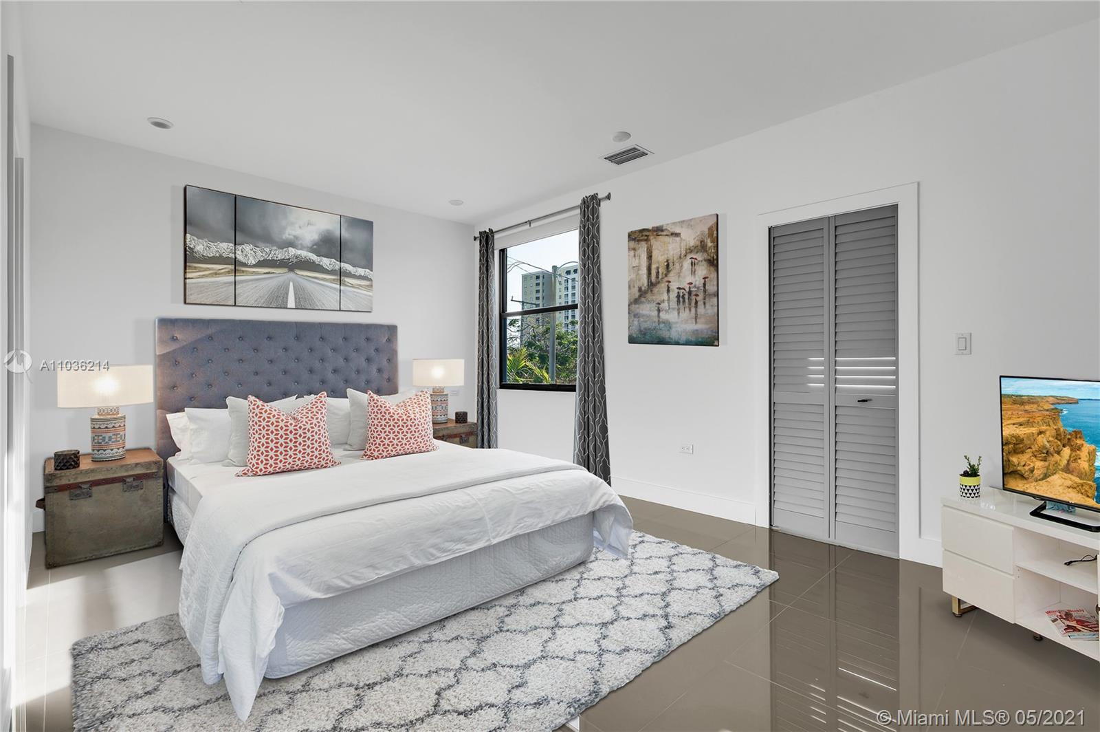 See details / 4570 sq. ft. $ 2021-05-03 0 Photo
