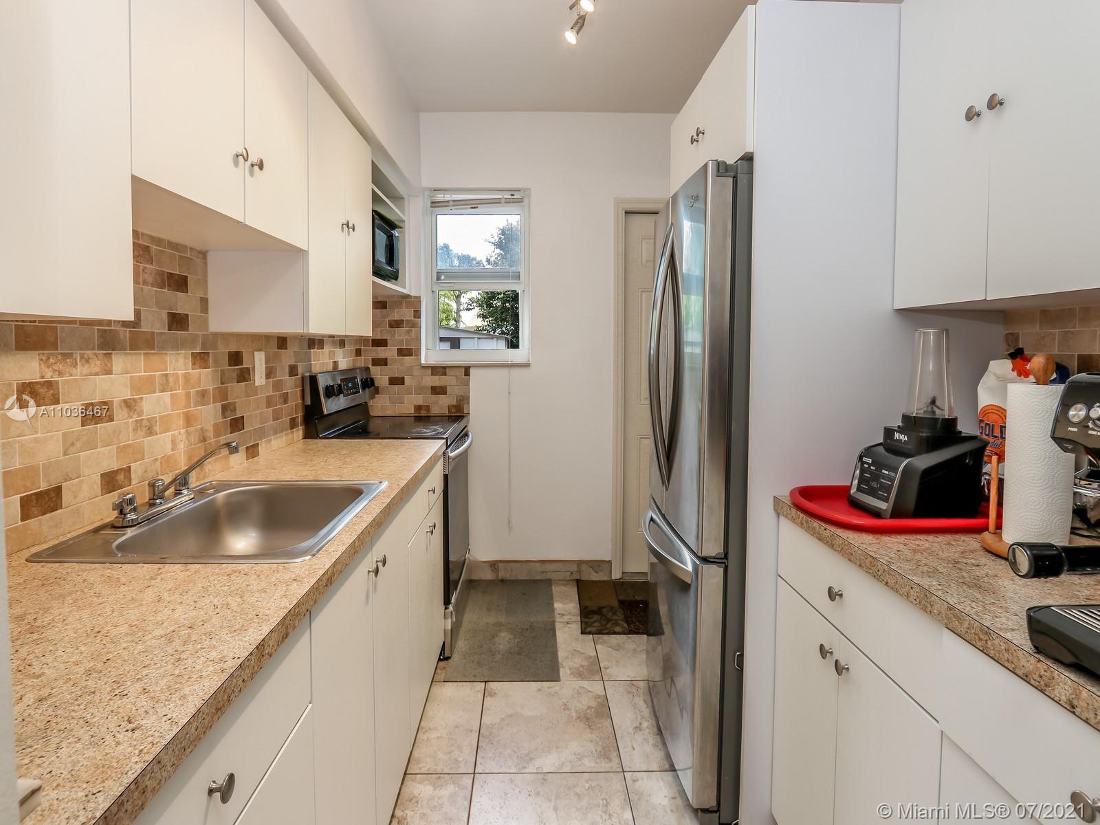 See details / 1850 sq. ft. $ 2021-05-03 0 Photo