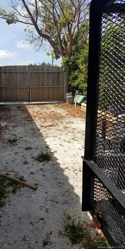 See details / 1850 sq. ft. $ 2021-05-03 0 Photo