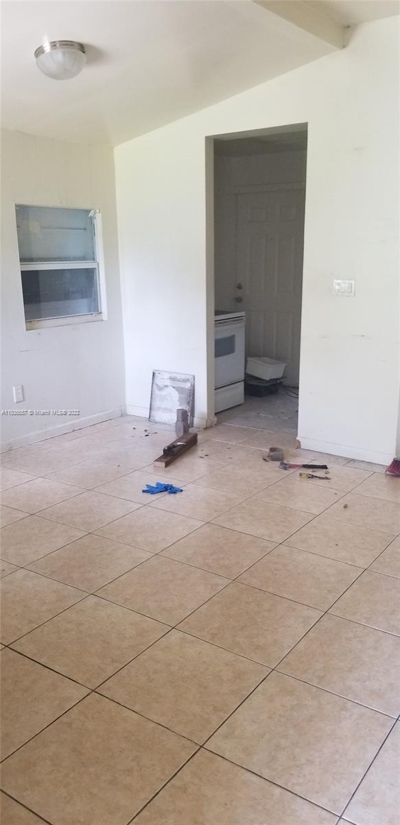 See details / 1715 sq. ft. $ 2021-05-03 0 Photo