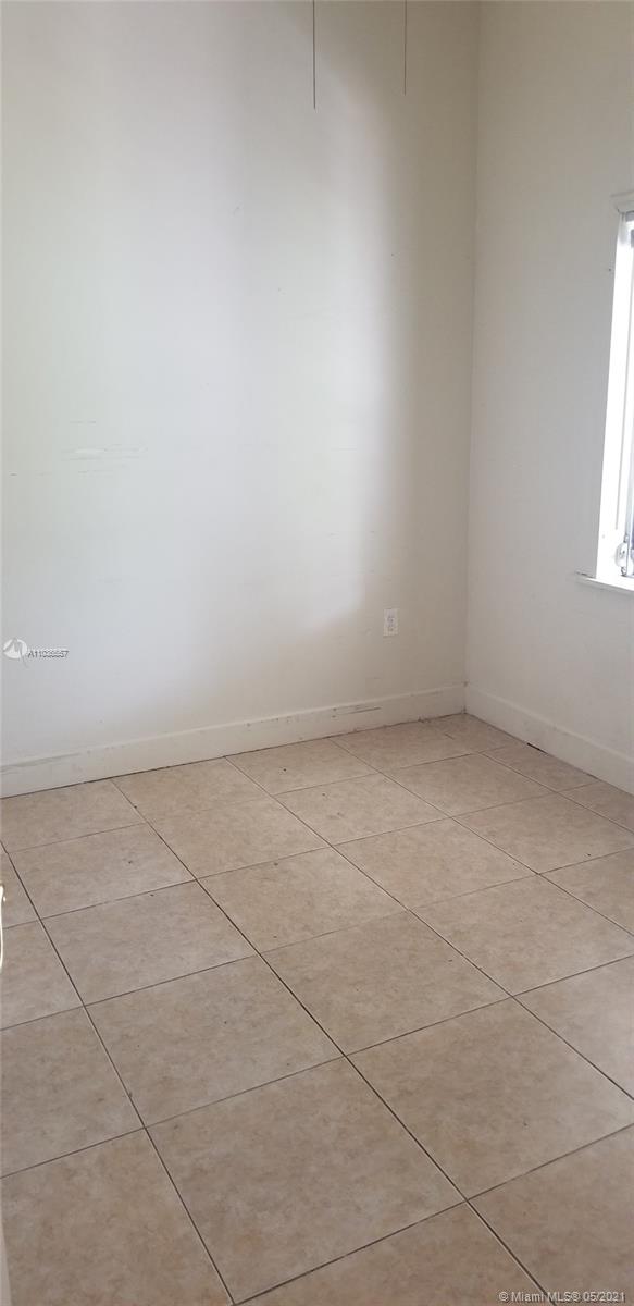 See details / 1715 sq. ft. $ 2021-05-03 0 Photo
