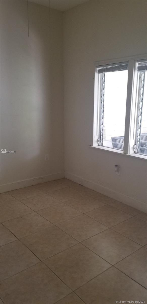 See details / 1715 sq. ft. $ 2021-05-03 0 Photo