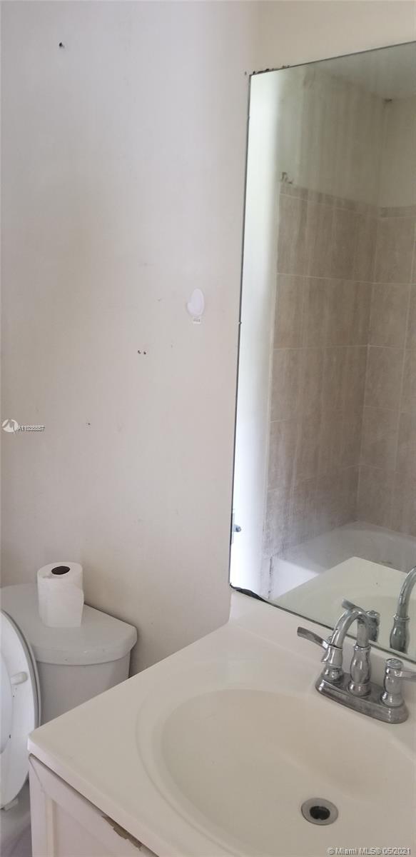 See details / 1715 sq. ft. $ 2021-05-03 0 Photo
