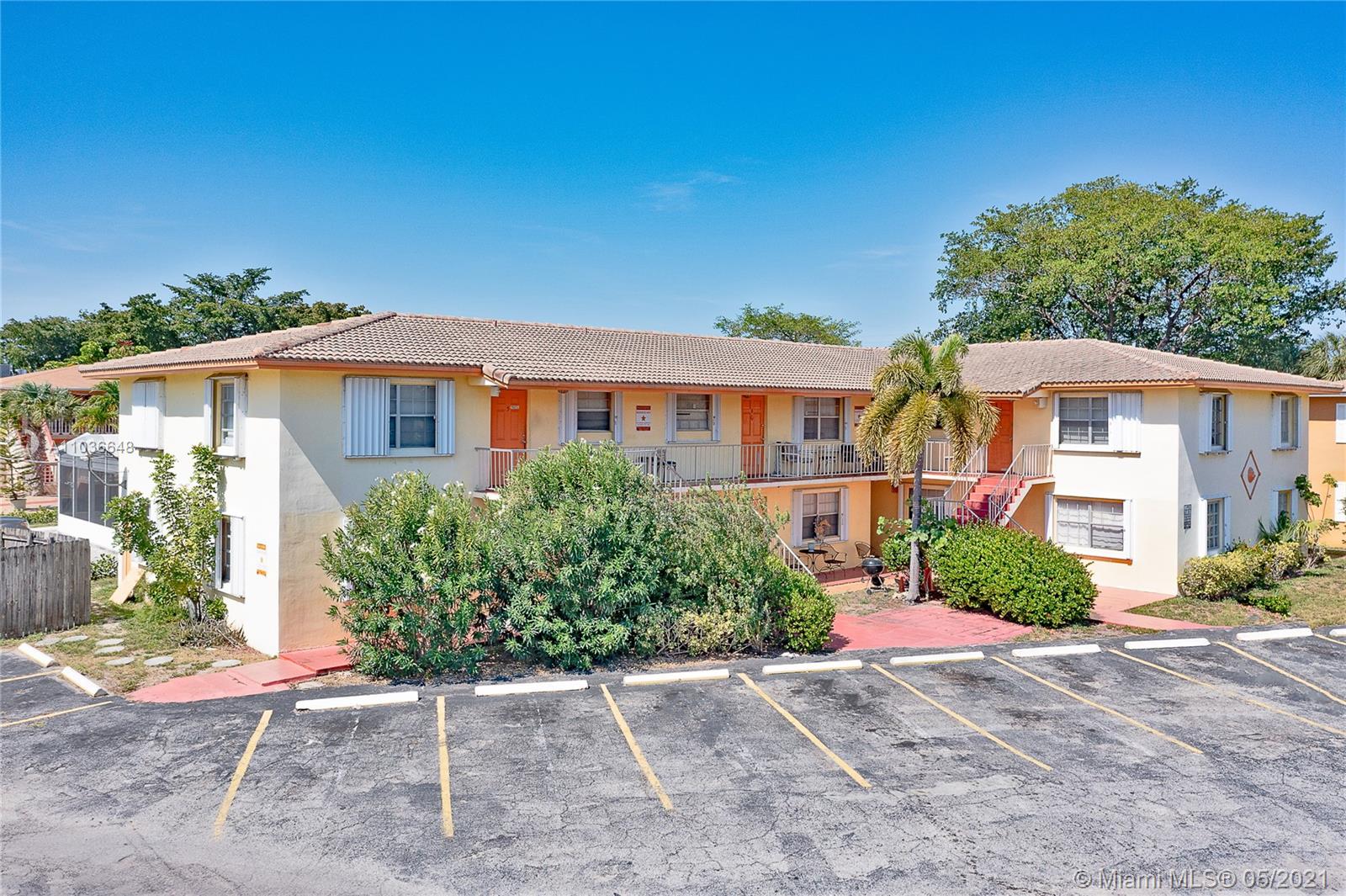 See details / 6915 sq. ft. $ 2021-05-03 0 Photo