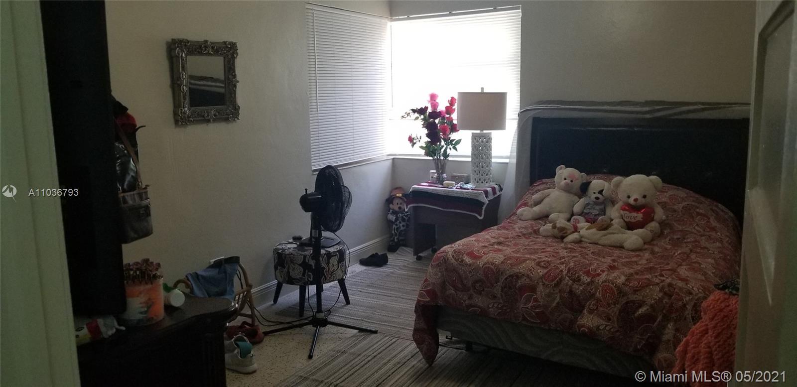 See details / 1288 sq. ft. $ 2021-05-04 0 Photo