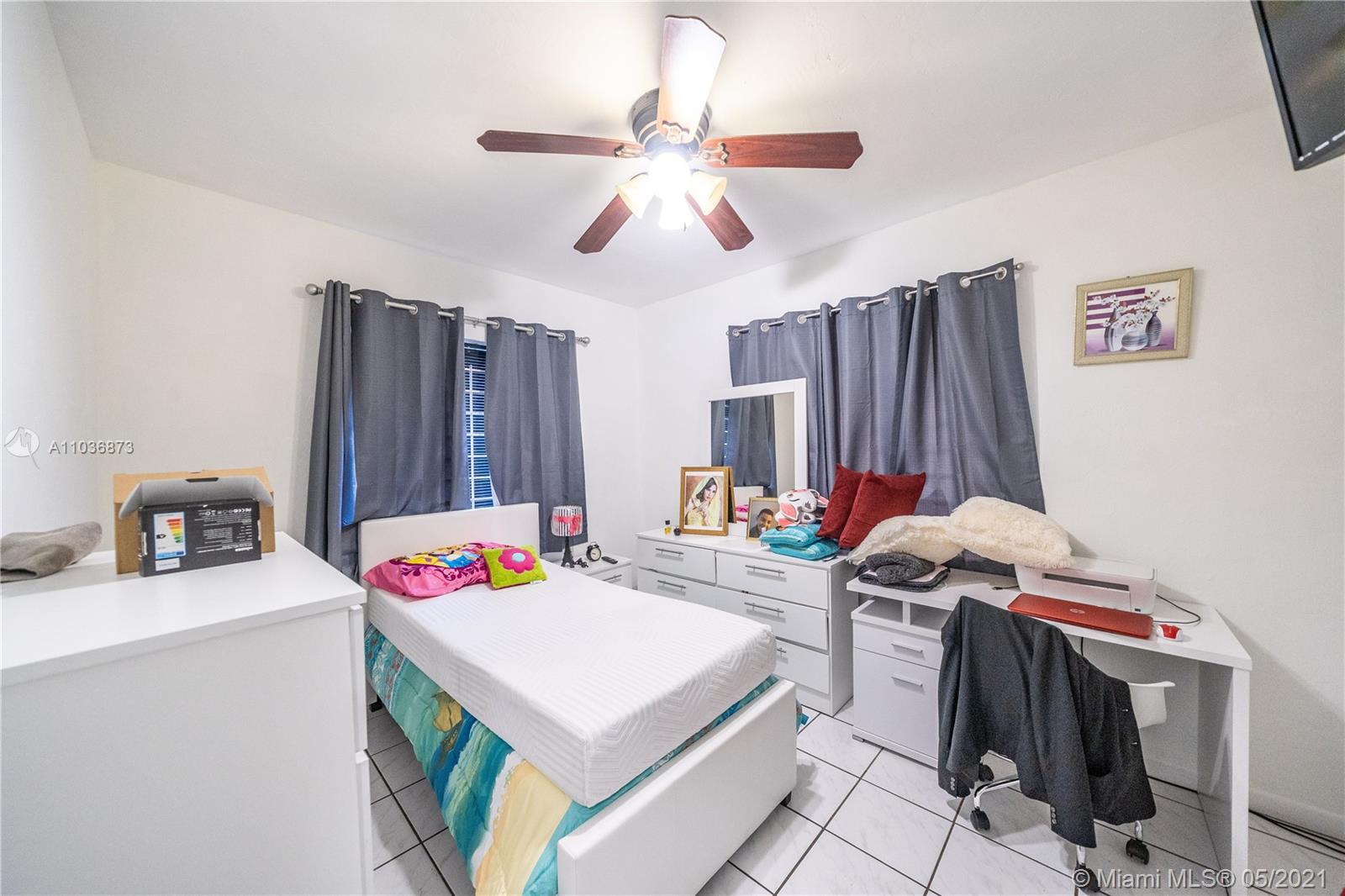 See details / 1426 sq. ft. $ 2021-05-04 0 Photo