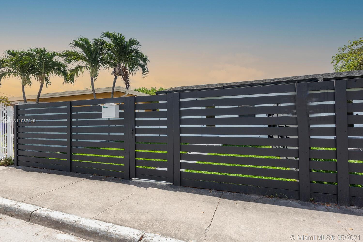 See details / 1424 sq. ft. $ 2021-05-04 0 Photo