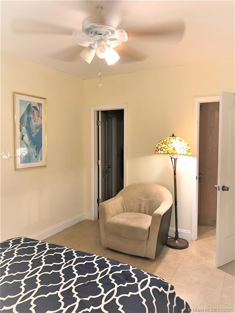See details / 2840 sq. ft. $ 2021-06-01 0 Photo