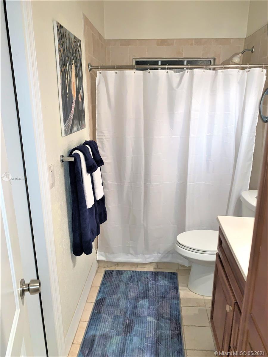 See details / 2840 sq. ft. $ 2021-06-01 0 Photo