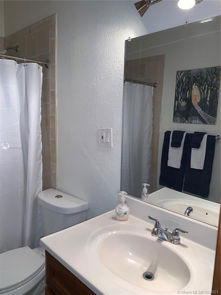 See details / 2840 sq. ft. $ 2021-06-01 0 Photo