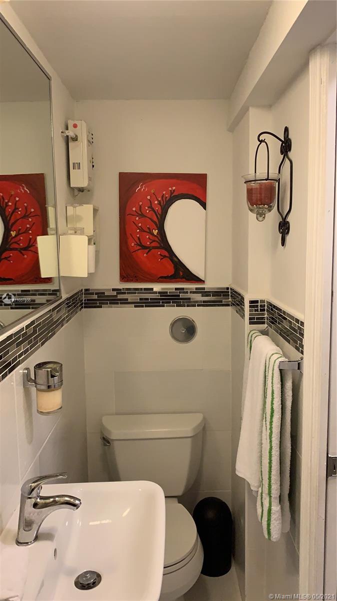 See details / 2840 sq. ft. $ 2021-06-01 0 Photo